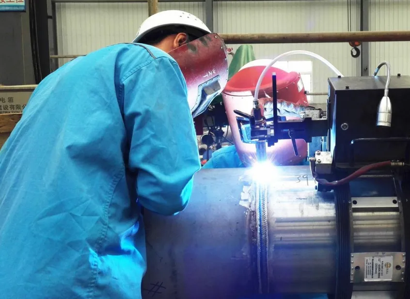 Why Spot Welding is Required During circumferential welds of pressure vessels