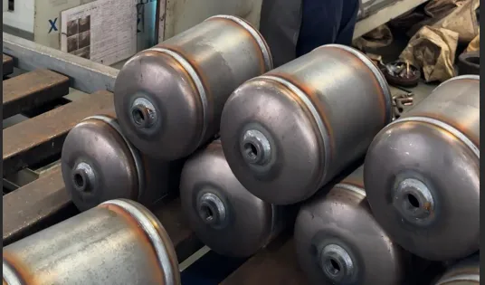 Why All Air Receiver Circumferential Welds Adopt Automatic Gas Shielded Welding?